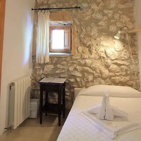 Petit Hostatgeria La Victoria 3*