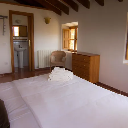 Hotel Petit Hostatgeria La Victoria
