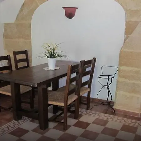 Petit Hostatgeria La Victoria Hotel 3*