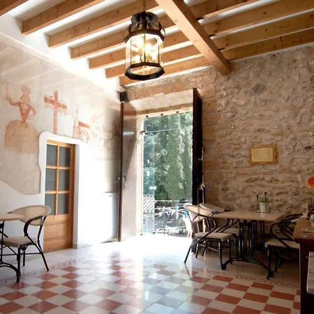 Petit Hostatgeria La Victoria Hotel 3*