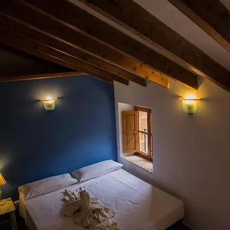 Petit Hostatgeria La Victoria 3*